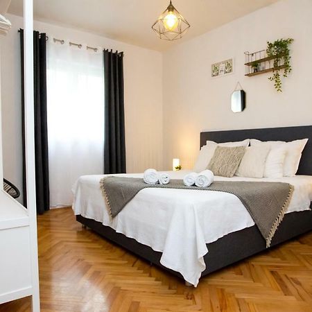 Apartment Lolly Zadar Bagian luar foto